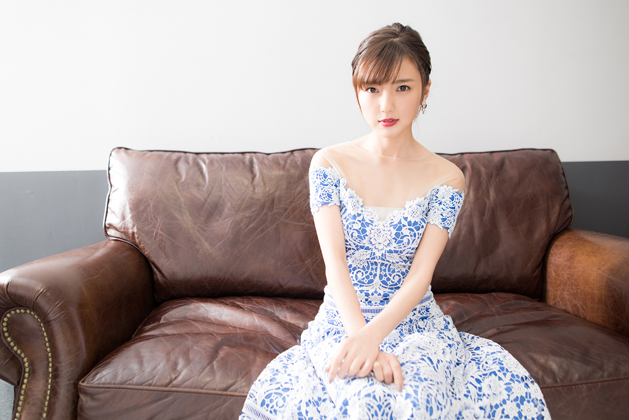 Superb Actress 真野恵里菜 Hustle Press Official Web Site