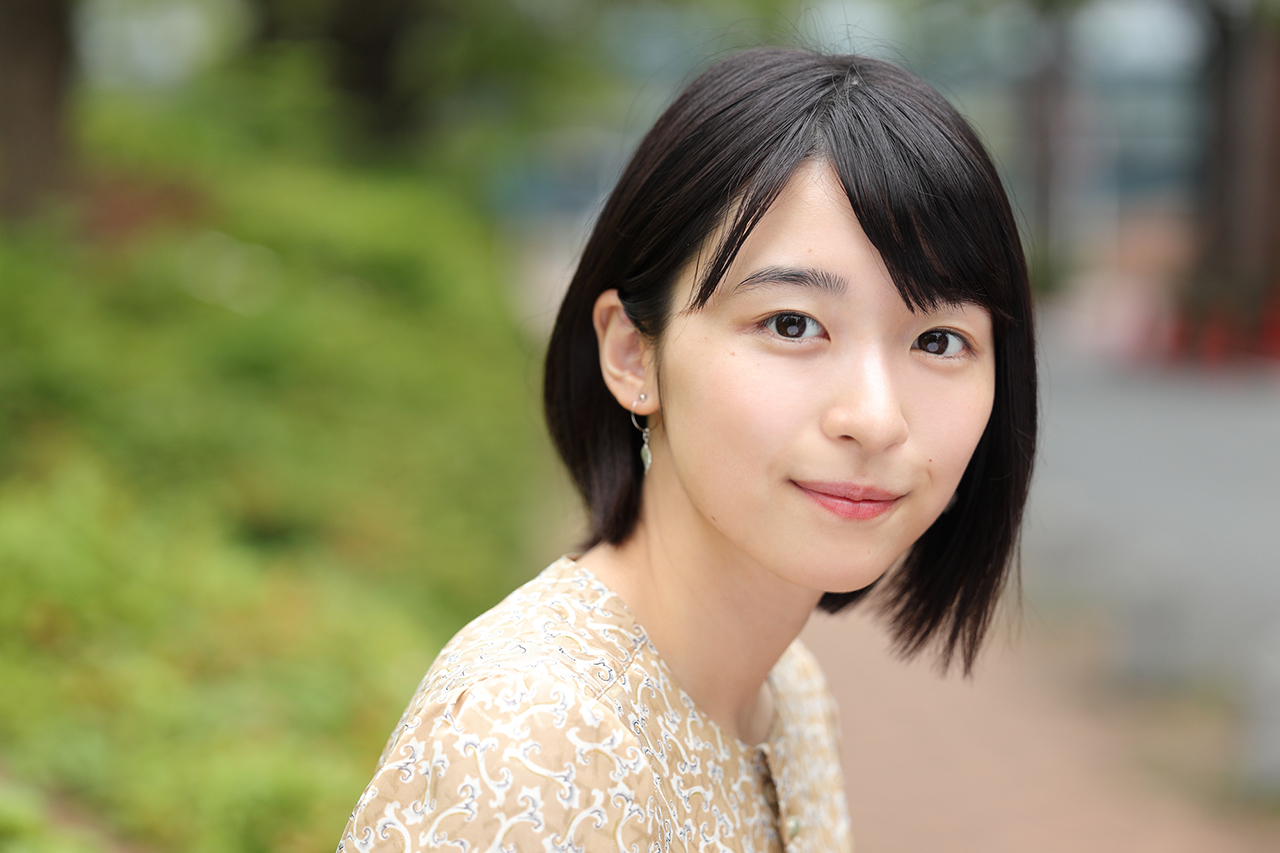 Fresh Actress 鳴海唯 Hustle Press Official Web Site