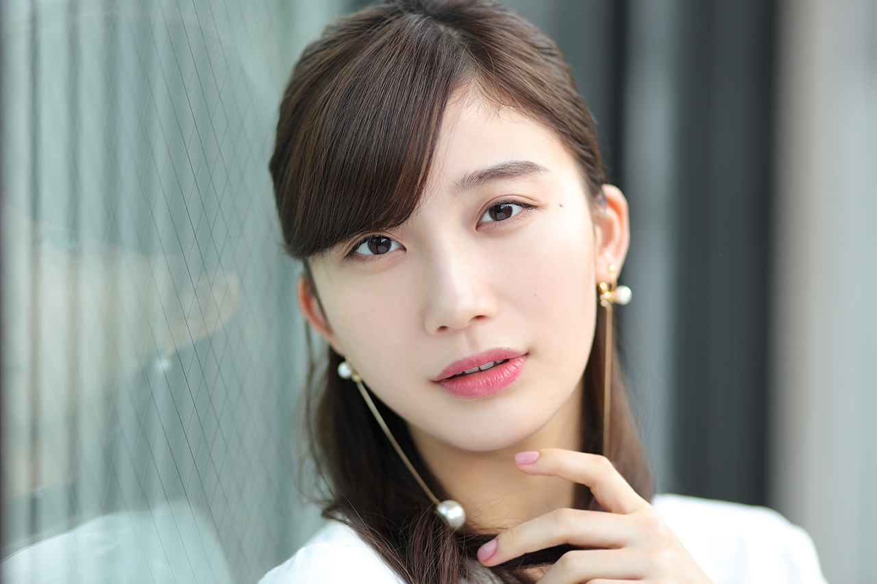 Pick Up Actress 小倉優香 Hustle Press Official Web Site