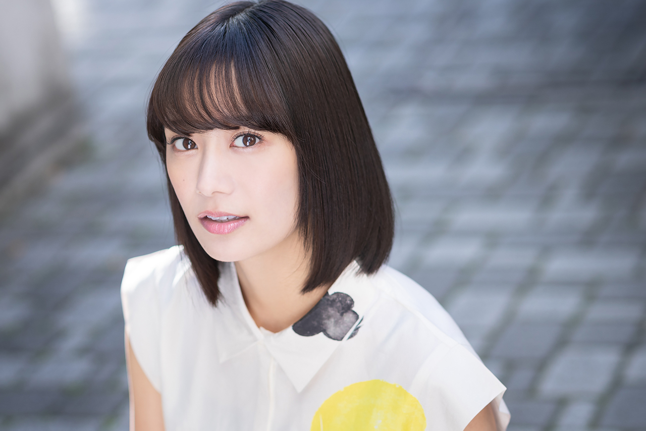 Fresh Actress 吉田志織 Hustle Press Official Web Site